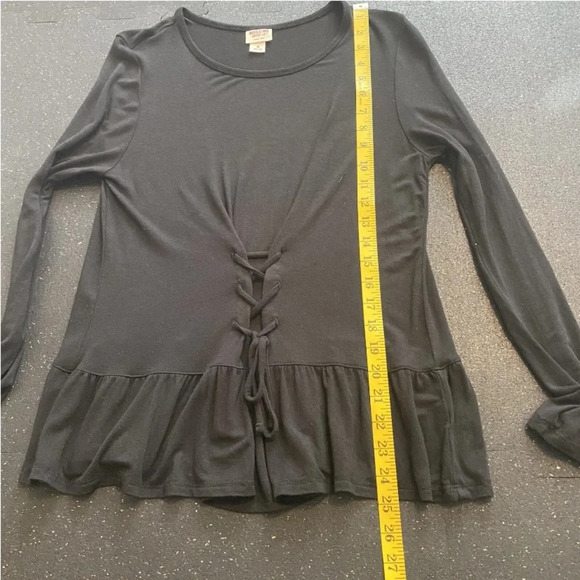 Mossimo Woman's Black Top M Tie front Long sleeve T Shirt Good Condition - Picture 6 of 6